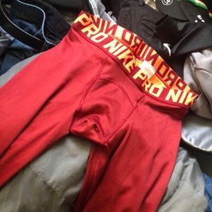 Red Nike tights